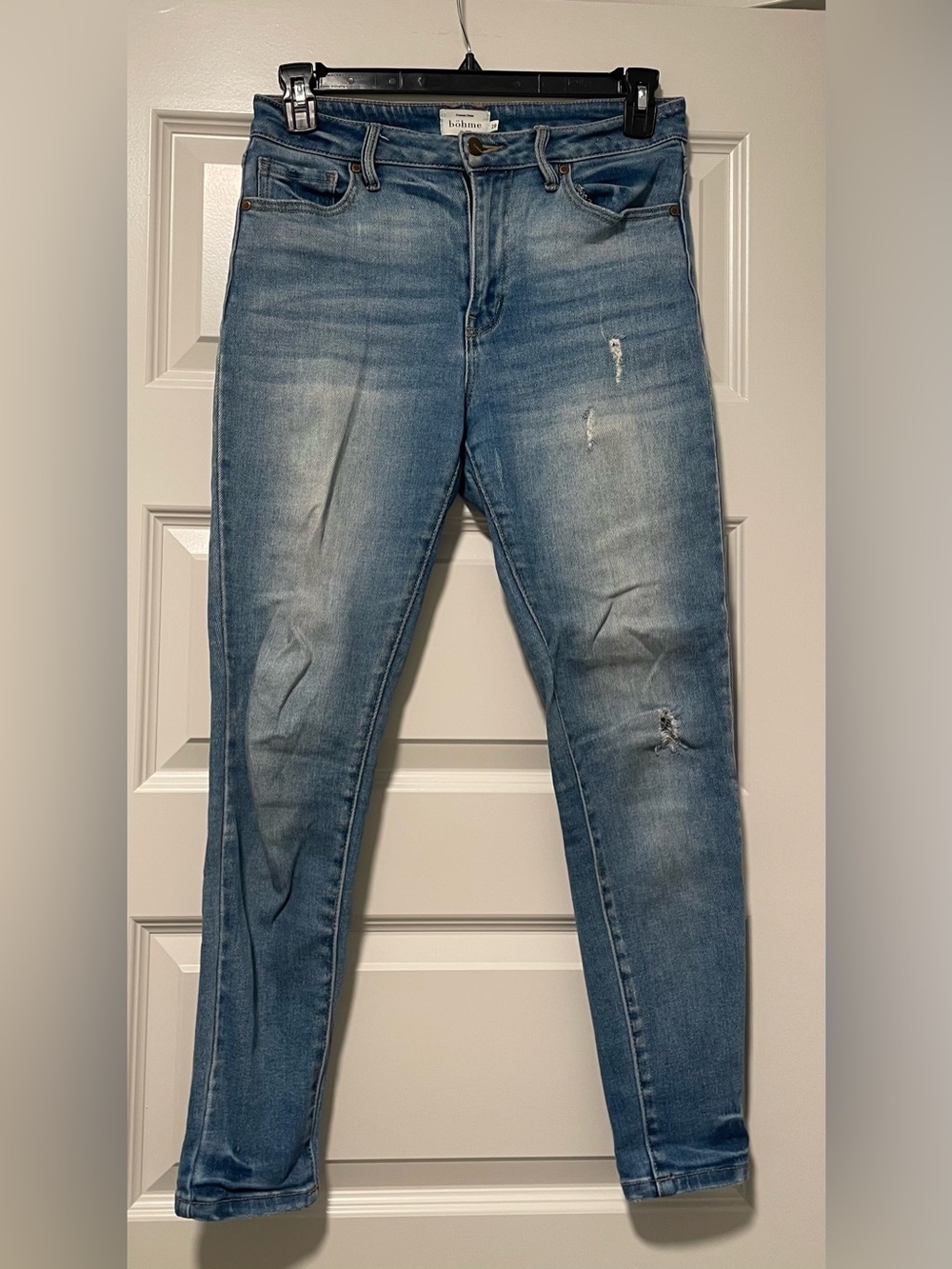 Women’s Distressed Light Blue Skinny Jeans - bohme